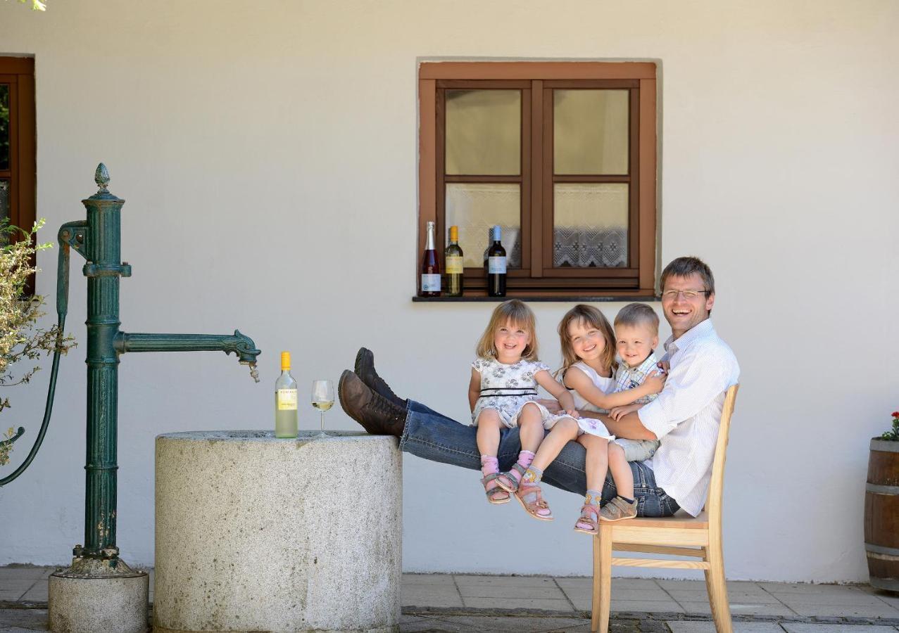 Ferienwohnung Weinkutscher Obermixnitz Екстер'єр фото